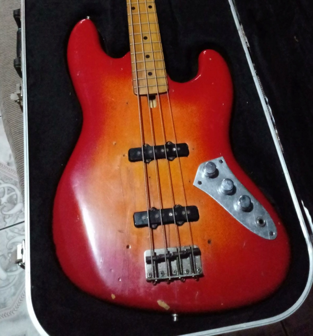 Gianinni Stratosonic JB 1979 - Ajuda na análise para possível compra. 2c16d411