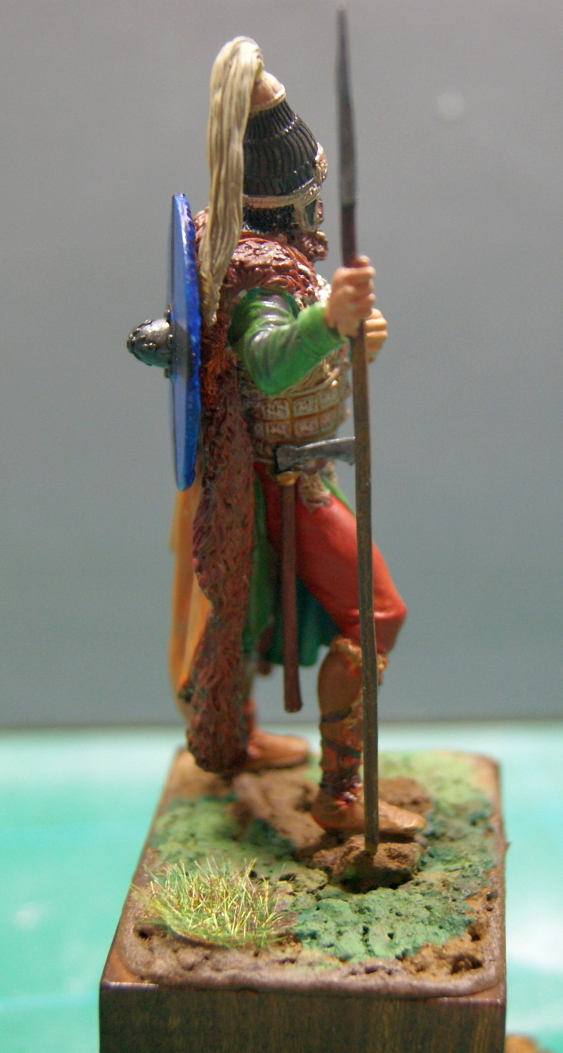 Vitrine de Vitruve Mercenaire vers 1180 1200 - Page 5 Dsc07840