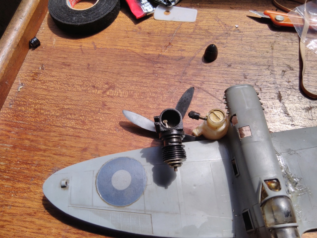 Testors 049  in small control-line spitfire. Testor13