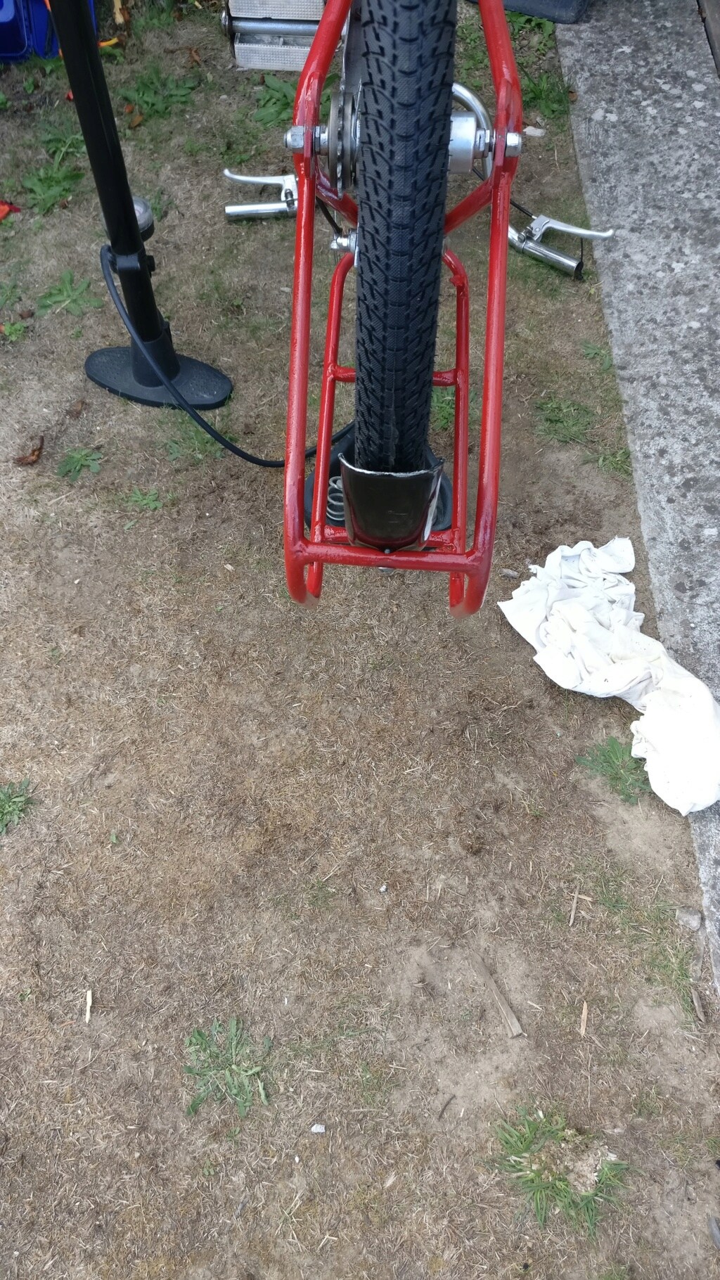 roue - Probléme pour centrer une roue sur un mini pliant. Img_2582