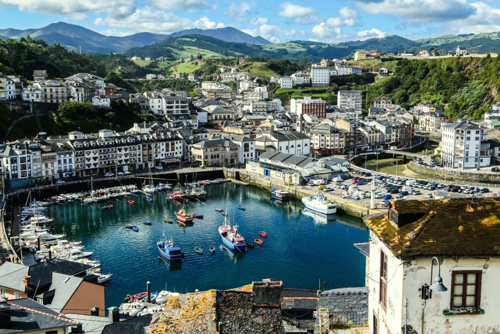  Pueblos de España que merecen ser visitados Luarca10