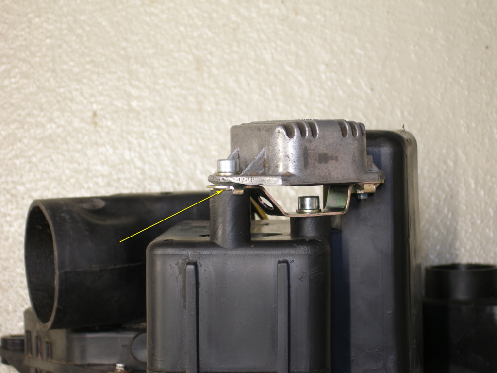 Connexion masse batterie Pa229618