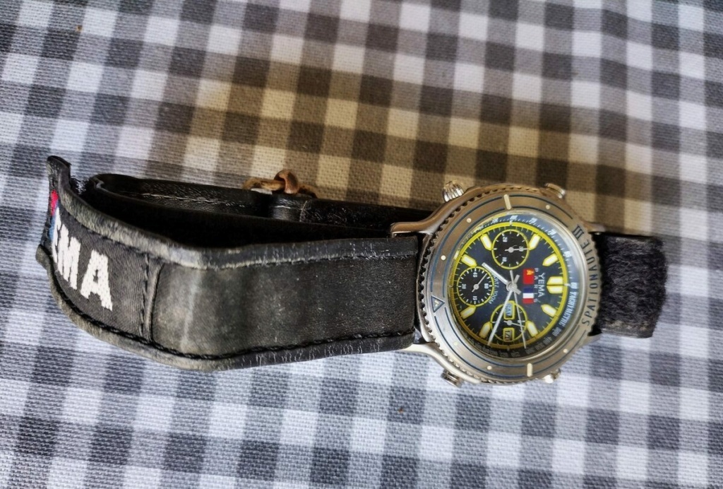 Recherche photos de la montre Yema Spationaute III Aragatz de Jean-Loup Chrétien. Yema-s11