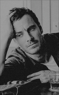 Michael Fassbender (Erik Lehnsherr) Nzovte10