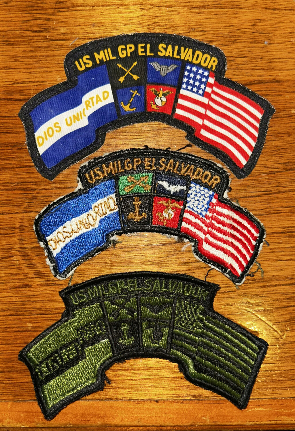 All 3 versions of El Salvador US Military Group Patch, civil war time (first post) Unname11