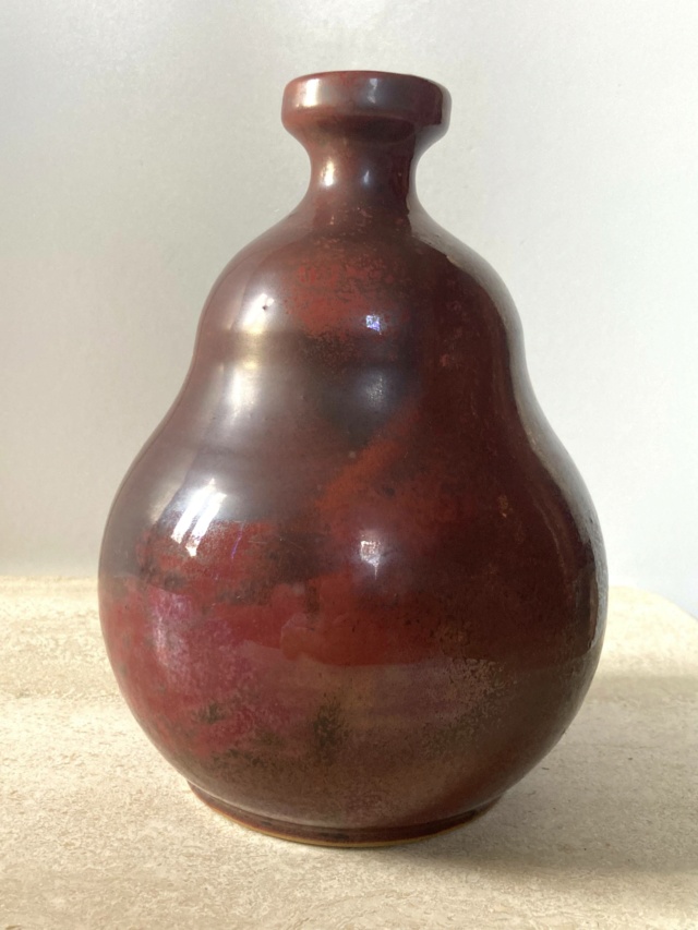 Vase en grès rouge de fer monogramme en creux Johannes Andreas Urban - Friedrichroda Img_7212