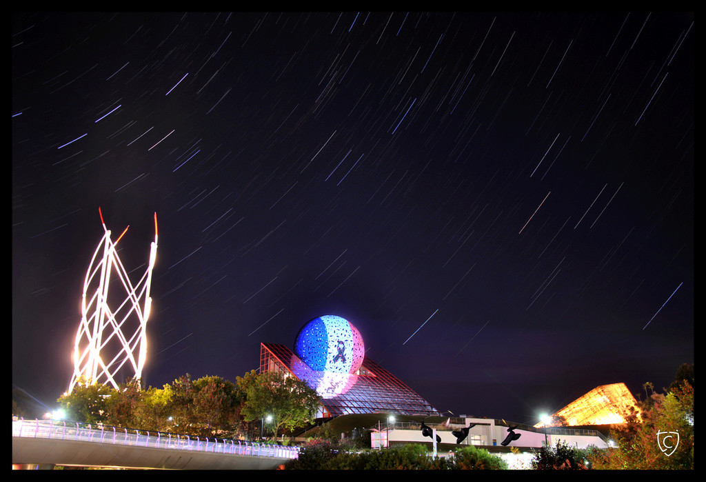 Egalité - Boule du Futuroscope : démontage, reconstruction, scénographie (2012-2014) - Page 24 Starst10