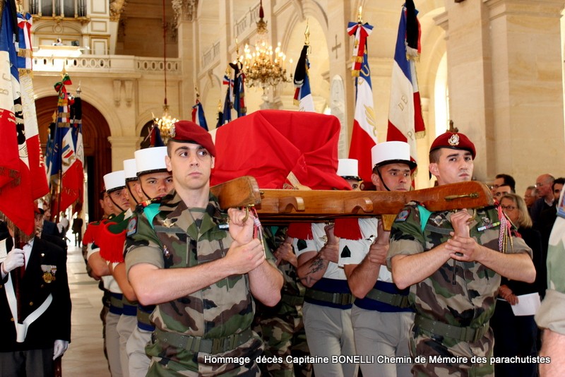 Reportage cérémonie religieuse décès capitaine Dominique Bonelli 16 juin 2016 aux INVALIDES la cathédrale des soldats 04-img10