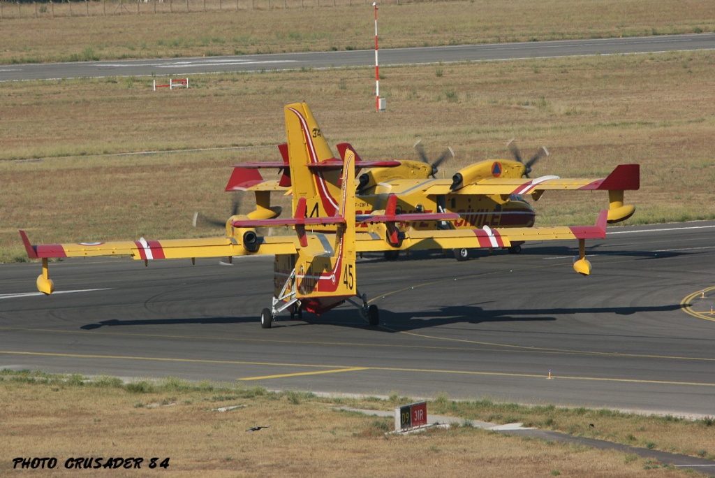 canadair CL 415 et CL 215 et autres avions bombardiers d'eau - Page 14 Ca110