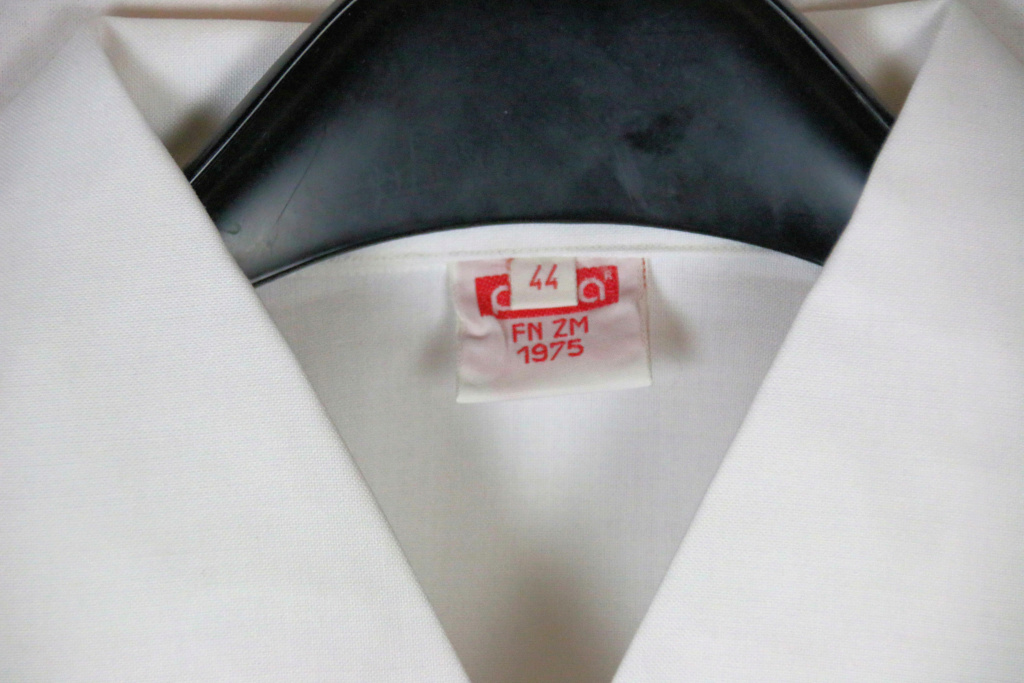 chemises blanche manche courte taille 44 de 1975 Chemis14