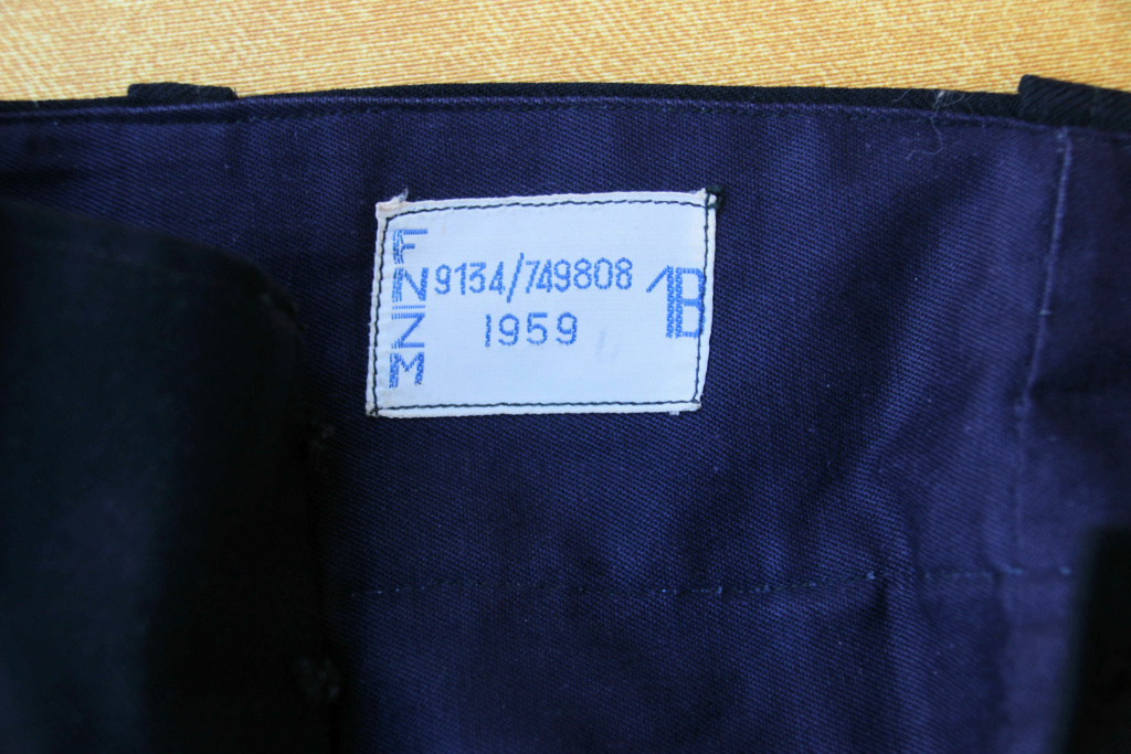 Le pantalon à 7 plis dit "Nelson" ou "7 mers" Pantal14