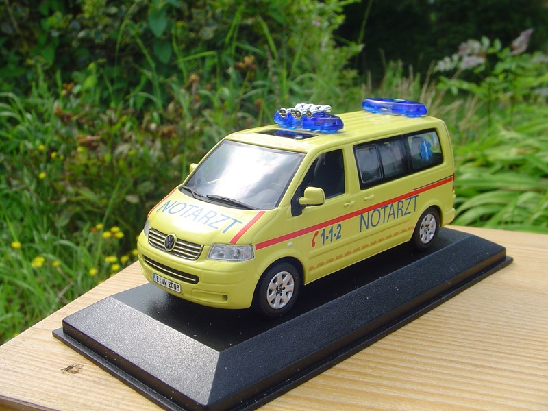 à vendre plusieurs miniatures ambulances smur  19c6a211