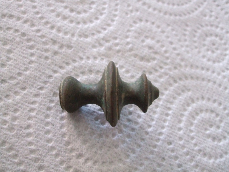 petit objet en bronze Dscf4510