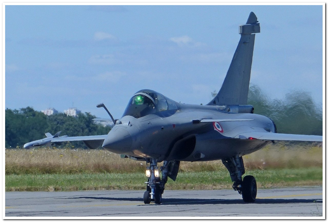 [15-18/07/2016] Dassault Rafale (4-GU & 4-HO) Rafale Solo Display !!! P1110710