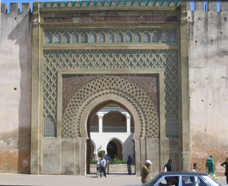 Meknès, la Ville Ancienne et les 2 Mellahs - 2 - Page 34 Bab_en10