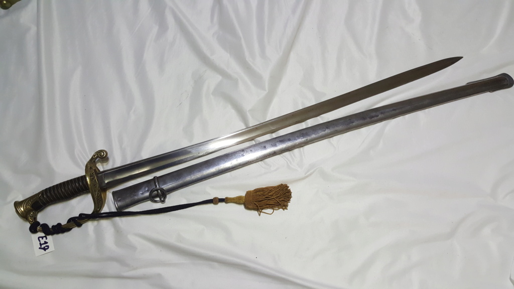 [NOUVELLES PHOTOS] Nombreuses épées à identifier E17-b10