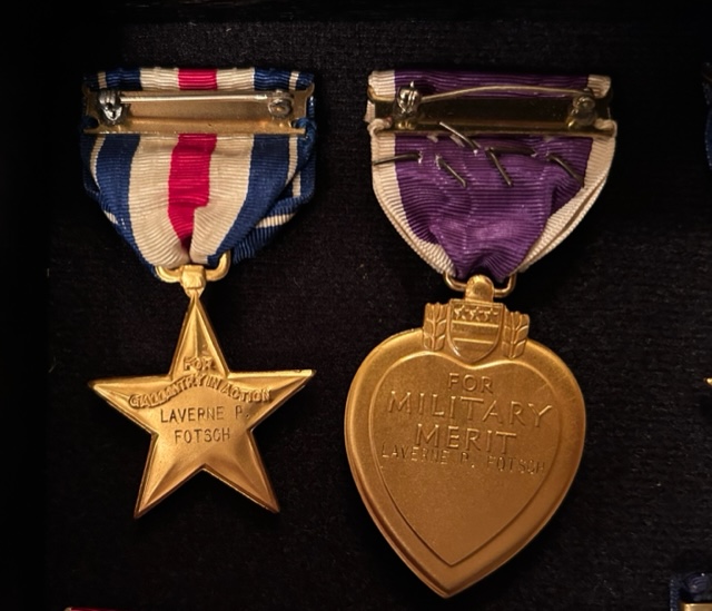 Du très lourd : un grouping WWII Silver Star et Purple Heart ! Img_1310