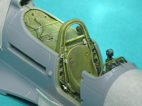 [Hasegawa] 1/48 - Bell P-400 Airacobra  Dscn3211