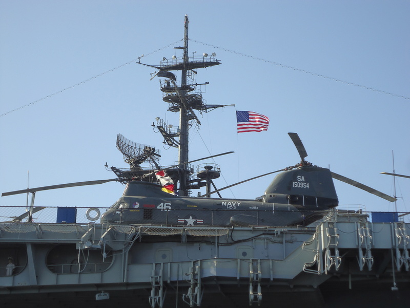 Porte avions USS Midway Dsc02011