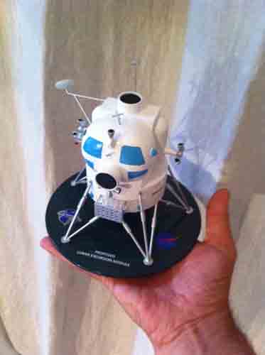 Lunar Excursion Module – Grumman – 1962 – 1/48éme par Tezio Img_2319