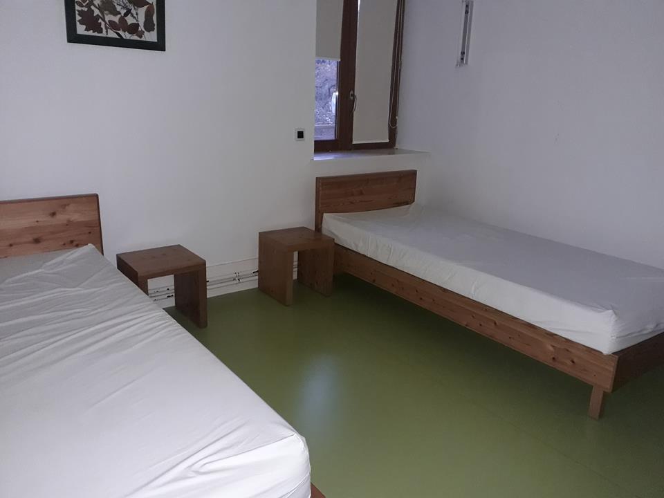 Les chambres en dur - COMPLET- Ch1210