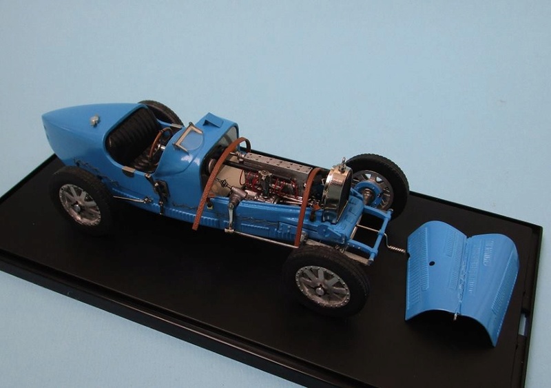 mes Bugatti 13700010