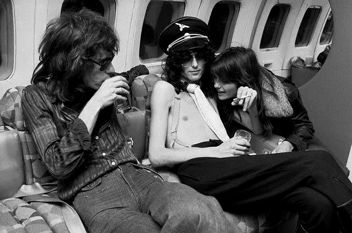 Pictures at eleven - Led Zeppelin en photos Jimmy-11