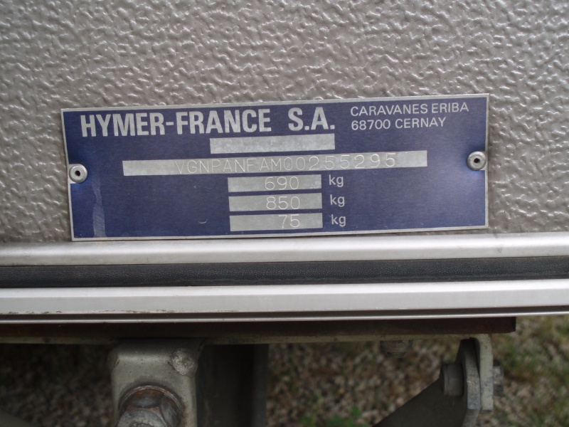 Plaque constructeur Eriba / Hymer [Post Photos] - Page 2 P8200012