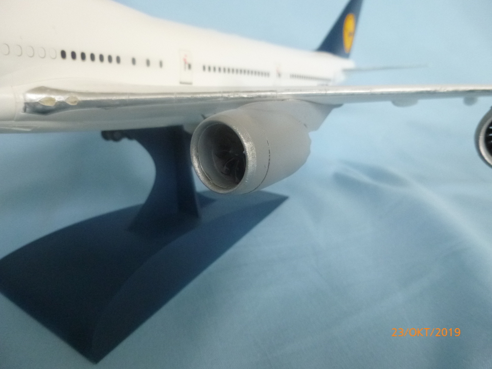 Boing 747-8 Revell M1:144 gebaut von benlut, Galeriebilder P1110125