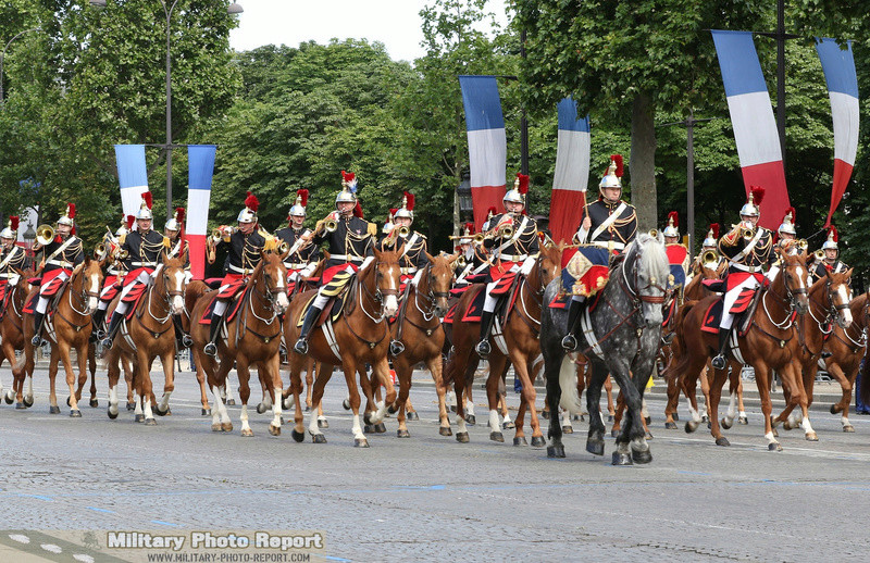 14 juillet parisien: mise en place du défilé 2_110
