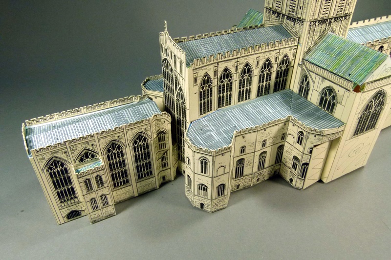 Fertig - Gloucester Cathedral 1:240 von Rupert Cordeux gebaut von Adolf Pirling Bau-0512