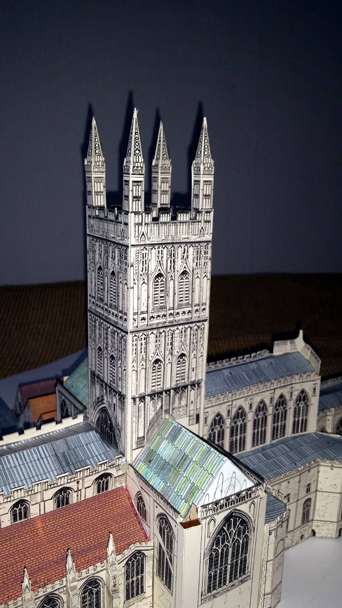 Fertig - Gloucester Cathedral 1:240 von Rupert Cordeux gebaut von Adolf Pirling Bau-0914