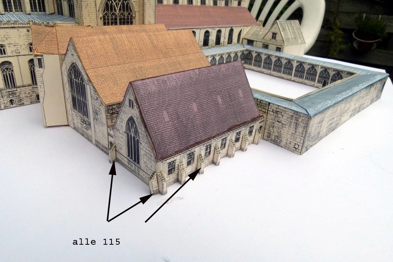 Fertig - Gloucester Cathedral 1:240 von Rupert Cordeux gebaut von Adolf Pirling - Seite 2 Bau-1317