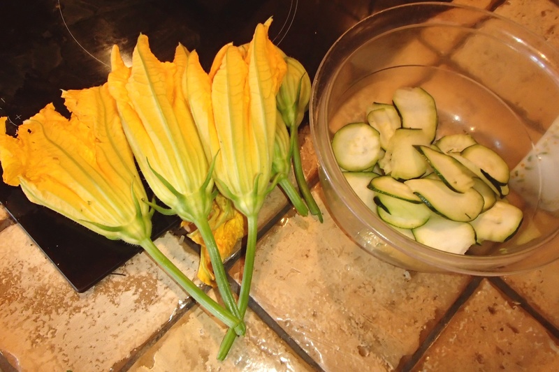 Mes beignets de fleurs de courgettes P8160412