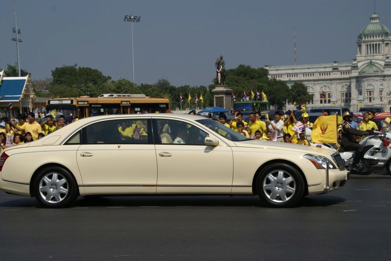 tous sur les mercedes en thailande Maybac10