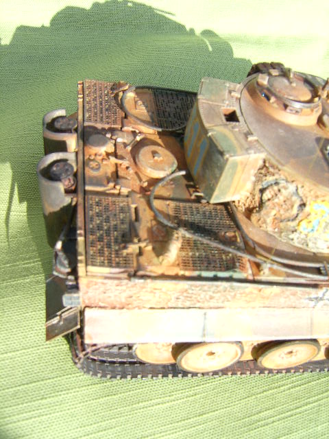 [ACADEMY] HENSCHEL Panzerkampfwagen VI Tiger I Ausf. E F Sd.Kfz. 181 char lourd Réf 13314 Tigre610