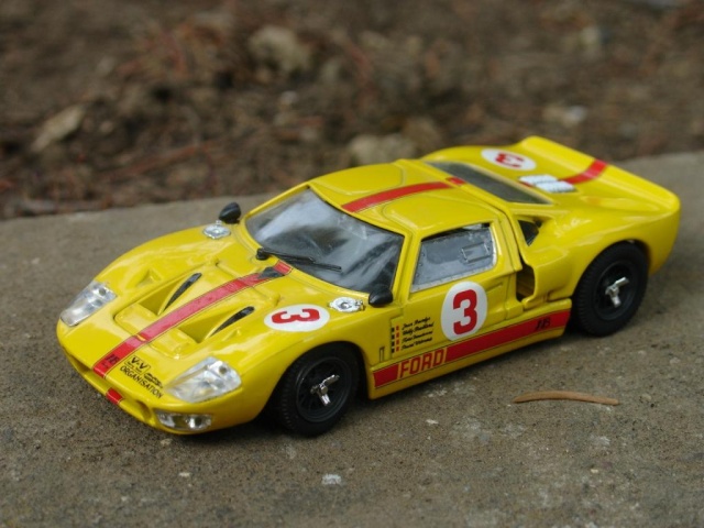 Ford GT40+MKII 409_fo10