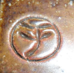 John Madden pottery and marks courtesy of the Ferret Madden10