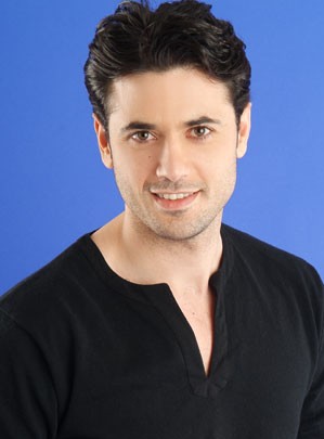 صور احمد عز