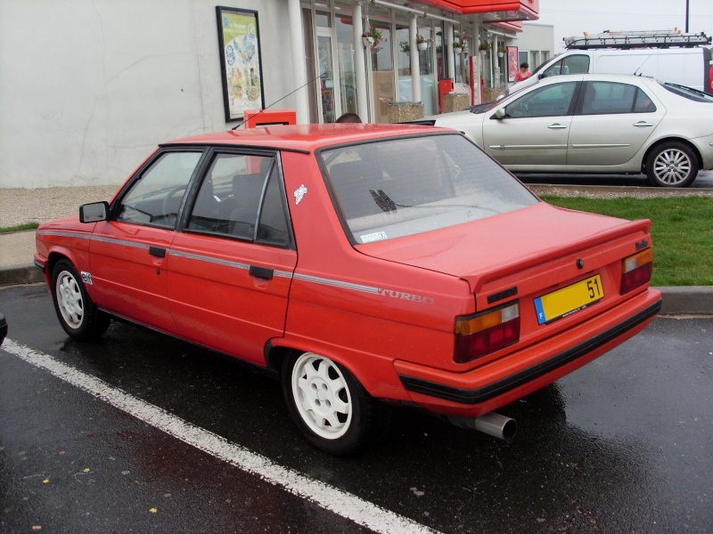 R9 Turbo Phase 1 Rouge avec mécanique de phase 2 0110