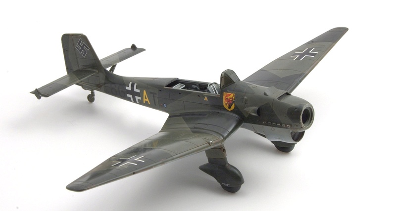 Année Airfix - Chance Vought F4U-1 - Gull Wings - 1/72 - Page 3 1412