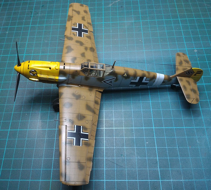 Messerschmitt Bf 109E-7 Trop \ Eduard 1/48 - Page 2 P_201623