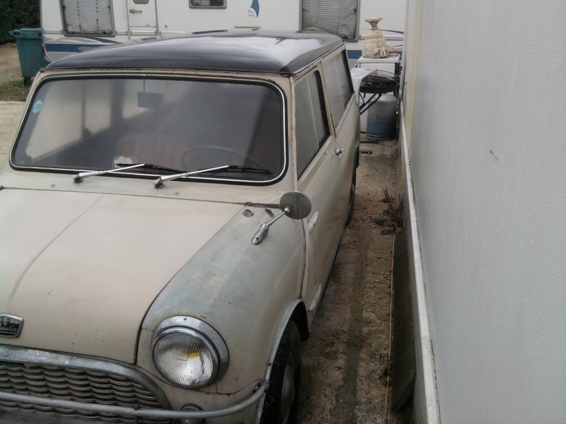 une Austin 850 chez un ferrailleur Austin11