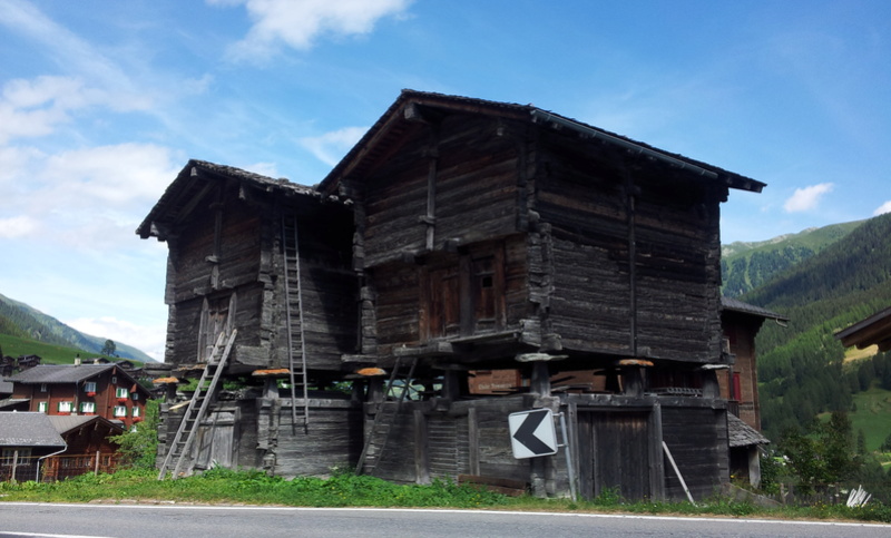 3 jours, 6 pays, 14 frontières et 1600km entre cols et lacs des Alpes 20160810