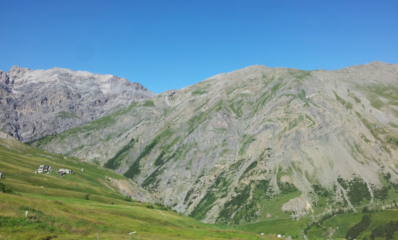 3 jours, 6 pays, 14 frontières et 1600km entre cols et lacs des Alpes 20160837