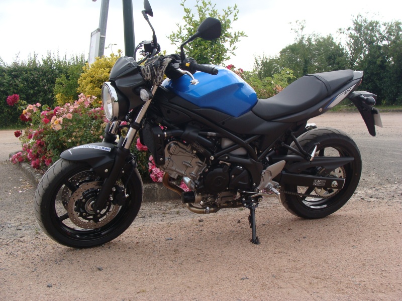 essais de petit jouet, nouvelle SV 650 et Duke 690 Dsc08311