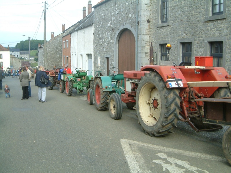 Rassemblement vieux tracteurs à Biesmerée/Belgique. Biesme14