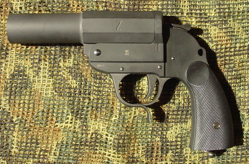 CAW Kampfpistole, ABS version 20-lef10