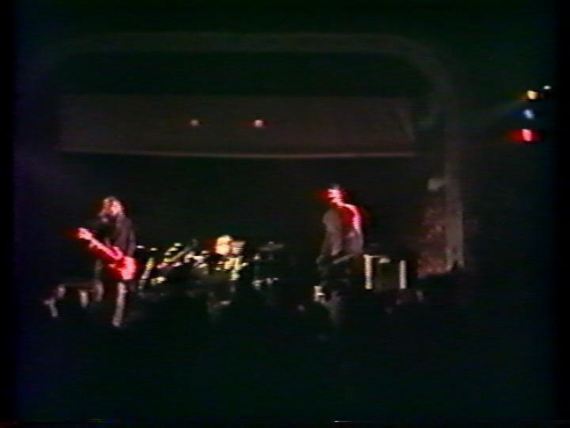 Nirvana 1988-01-23 Community World Theater, Tacoma, WA, US [AMT] AMT #1 - VHS(1) [NTSC] > AVI [DV25] > M2V/WAV [8.0Mbps CBR/48kHz PCM] > DVDR(0) Upgrade Dvd_ni16