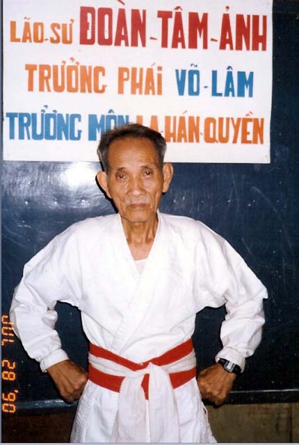 Founder of Vo Lam Vietnam Original Kung Fu - Đại Lão Võ Sư Đoàn Tâm Ảnh 1900-2008                        Sutodt10